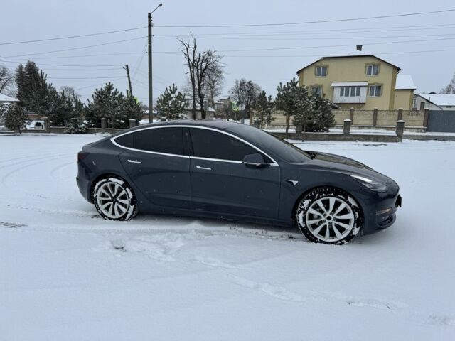 Серый Тесла Модель 3, объемом двигателя 0 л и пробегом 210 тыс. км за 14999 $, фото 1 на Automoto.ua