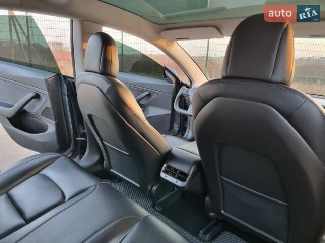 Серый Тесла Модель 3, объемом двигателя 0 л и пробегом 128 тыс. км за 16500 $, фото 34 на Automoto.ua