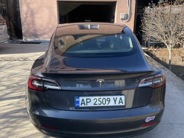 Серый Тесла Модель 3, объемом двигателя 0 л и пробегом 125 тыс. км за 13500 $, фото 2 на Automoto.ua