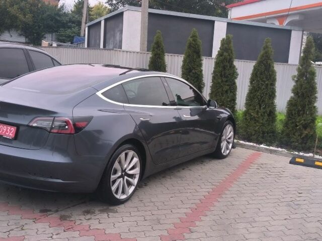 Серый Тесла Модель 3, объемом двигателя 0 л и пробегом 182 тыс. км за 15000 $, фото 4 на Automoto.ua