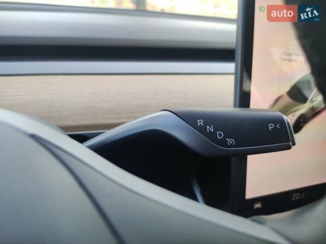 Серый Тесла Модель 3, объемом двигателя 0 л и пробегом 78 тыс. км за 19900 $, фото 54 на Automoto.ua