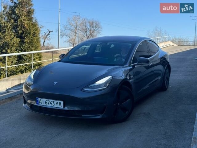 Серый Тесла Модель 3, объемом двигателя 0 л и пробегом 154 тыс. км за 15299 $, фото 2 на Automoto.ua