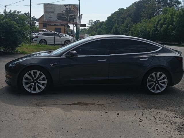 Сірий Тесла Модель 3, об'ємом двигуна 0 л та пробігом 132 тис. км за 15300 $, фото 7 на Automoto.ua