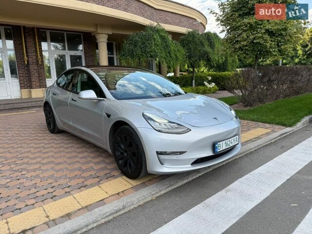 Серый Тесла Модель 3, объемом двигателя 0 л и пробегом 161 тыс. км за 17000 $, фото 1 на Automoto.ua