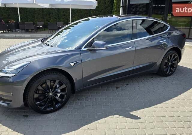 Сірий Тесла Модель 3, об'ємом двигуна 0 л та пробігом 67 тис. км за 22500 $, фото 13 на Automoto.ua