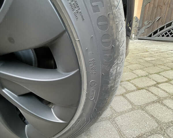 Серый Тесла Модель 3, объемом двигателя 0 л и пробегом 80 тыс. км за 21000 $, фото 26 на Automoto.ua