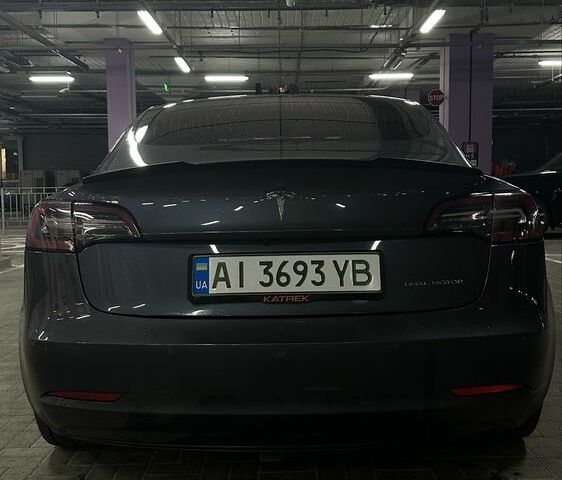 Сірий Тесла Модель 3, об'ємом двигуна 0 л та пробігом 127 тис. км за 18000 $, фото 2 на Automoto.ua