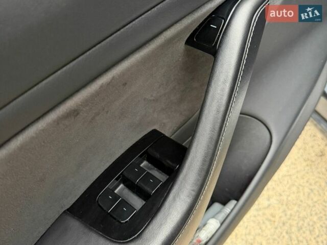 Сірий Тесла Модель 3, об'ємом двигуна 0 л та пробігом 140 тис. км за 16499 $, фото 50 на Automoto.ua