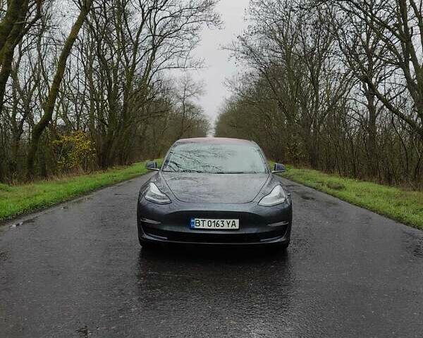 Серый Тесла Модель 3, объемом двигателя 0 л и пробегом 144 тыс. км за 16500 $, фото 1 на Automoto.ua