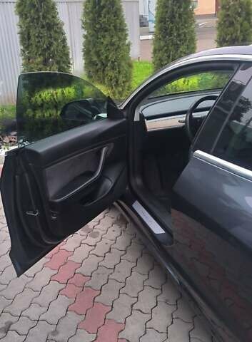 Сірий Тесла Модель 3, об'ємом двигуна 0 л та пробігом 179 тис. км за 15900 $, фото 8 на Automoto.ua