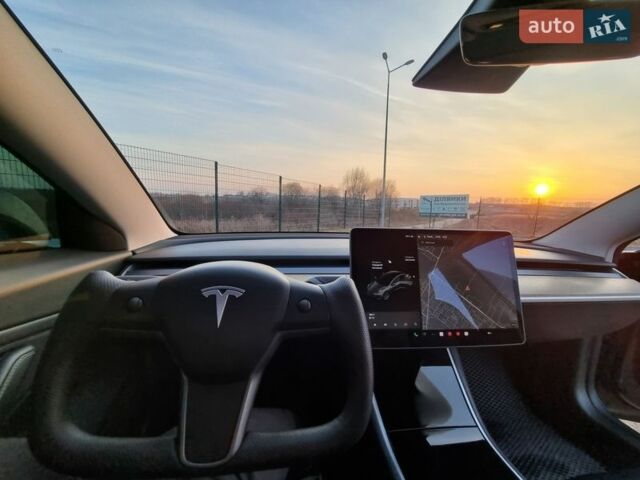 Серый Тесла Модель 3, объемом двигателя 0 л и пробегом 128 тыс. км за 16500 $, фото 30 на Automoto.ua