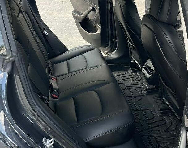Сірий Тесла Модель 3, об'ємом двигуна 0 л та пробігом 212 тис. км за 16300 $, фото 28 на Automoto.ua