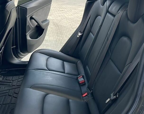 Сірий Тесла Модель 3, об'ємом двигуна 0 л та пробігом 212 тис. км за 16300 $, фото 25 на Automoto.ua