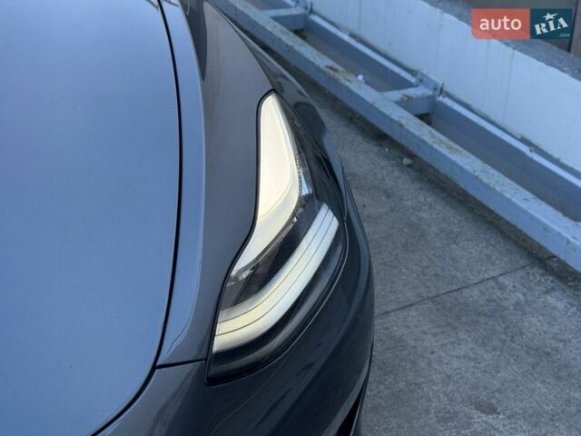 Серый Тесла Модель 3, объемом двигателя 0 л и пробегом 154 тыс. км за 15299 $, фото 6 на Automoto.ua