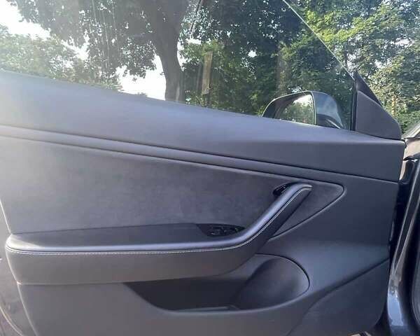 Серый Тесла Модель 3, объемом двигателя 0 л и пробегом 94 тыс. км за 18000 $, фото 18 на Automoto.ua