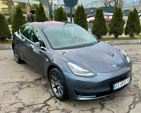 Серый Тесла Модель 3, объемом двигателя 0 л и пробегом 99 тыс. км за 17950 $, фото 1 на Automoto.ua