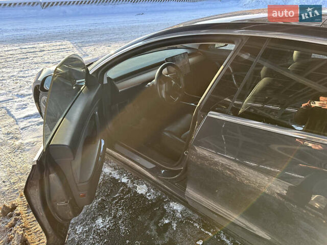 Сірий Тесла Модель 3, об'ємом двигуна 0 л та пробігом 97 тис. км за 17000 $, фото 12 на Automoto.ua