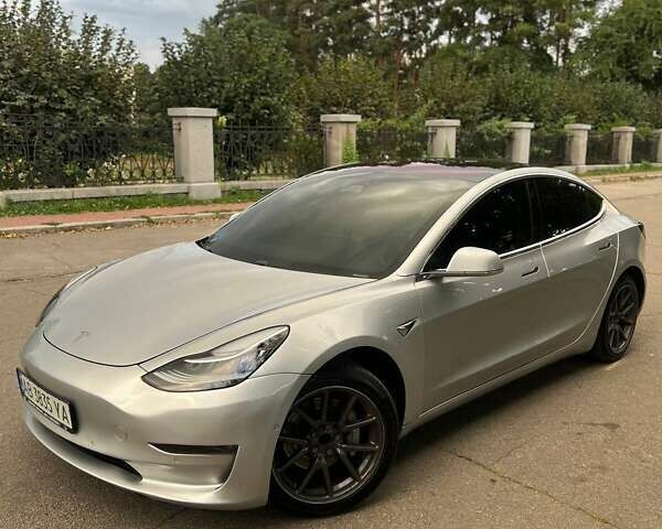 Серый Тесла Модель 3, объемом двигателя 0 л и пробегом 131 тыс. км за 16900 $, фото 30 на Automoto.ua