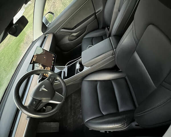 Сірий Тесла Модель 3, об'ємом двигуна 0 л та пробігом 100 тис. км за 15500 $, фото 5 на Automoto.ua