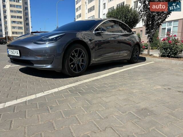 Сірий Тесла Модель 3, об'ємом двигуна 0 л та пробігом 157 тис. км за 15100 $, фото 4 на Automoto.ua