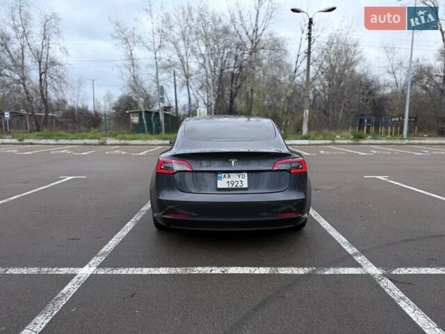 Серый Тесла Модель 3, объемом двигателя 0 л и пробегом 124 тыс. км за 14990 $, фото 9 на Automoto.ua