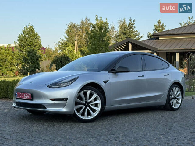 Серый Тесла Модель 3, объемом двигателя 0 л и пробегом 84 тыс. км за 17400 $, фото 2 на Automoto.ua