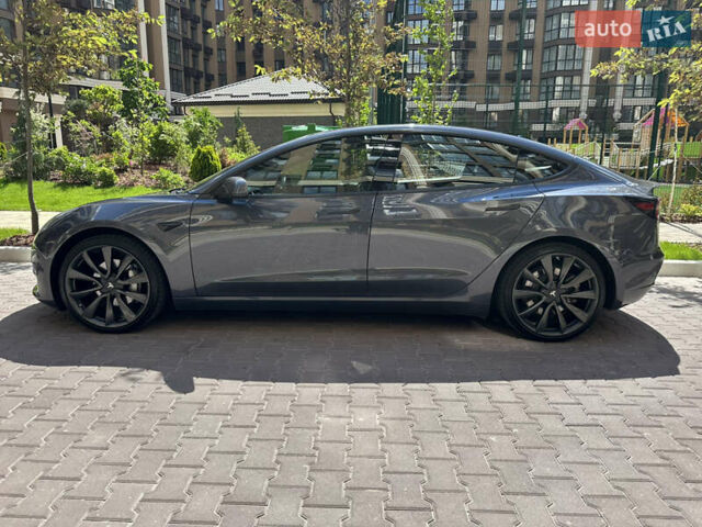 Серый Тесла Модель 3, объемом двигателя 0 л и пробегом 90 тыс. км за 17600 $, фото 6 на Automoto.ua
