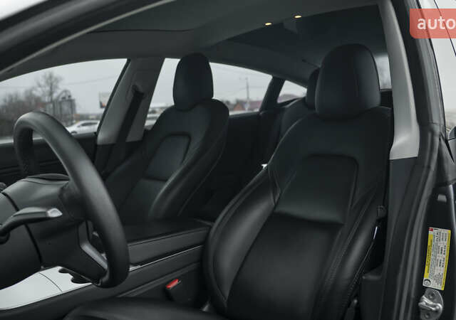 Сірий Тесла Модель 3, об'ємом двигуна 0 л та пробігом 150 тис. км за 19000 $, фото 13 на Automoto.ua