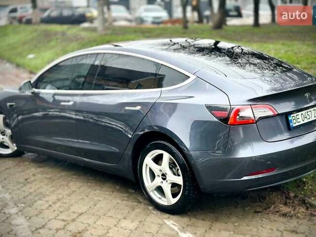 Серый Тесла Модель 3, объемом двигателя 0 л и пробегом 285 тыс. км за 14000 $, фото 1 на Automoto.ua