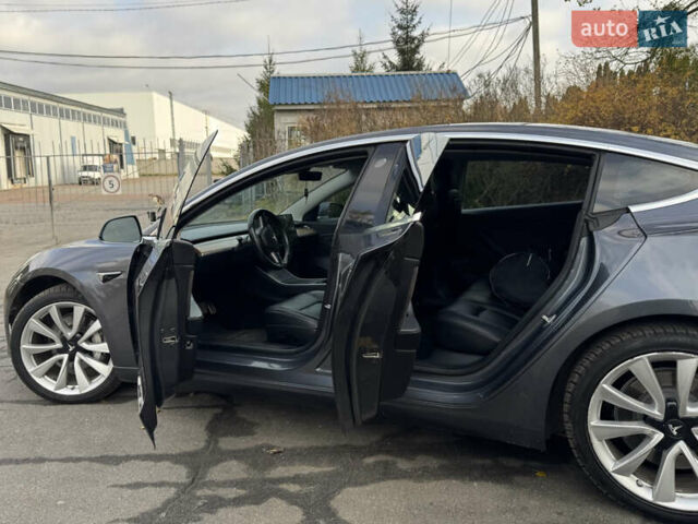 Серый Тесла Модель 3, объемом двигателя 0 л и пробегом 270 тыс. км за 14700 $, фото 8 на Automoto.ua