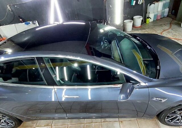 Серый Тесла Модель 3, объемом двигателя 0 л и пробегом 112 тыс. км за 19100 $, фото 11 на Automoto.ua