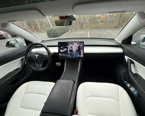 Сірий Тесла Модель 3, об'ємом двигуна 0 л та пробігом 100 тис. км за 17800 $, фото 8 на Automoto.ua