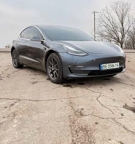 Сірий Тесла Модель 3, об'ємом двигуна 0 л та пробігом 243 тис. км за 12900 $, фото 1 на Automoto.ua