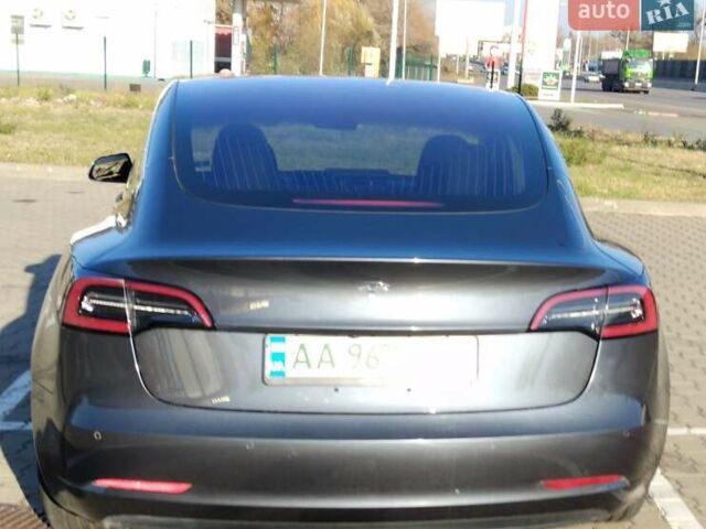 Сірий Тесла Модель 3, об'ємом двигуна 0 л та пробігом 87 тис. км за 18200 $, фото 3 на Automoto.ua