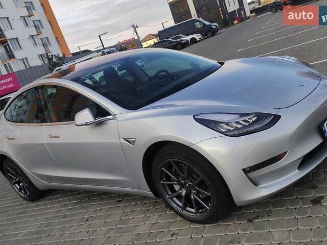 Серый Тесла Модель 3, объемом двигателя 0 л и пробегом 78 тыс. км за 19900 $, фото 24 на Automoto.ua