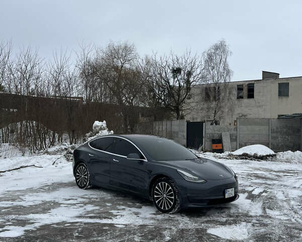 Сірий Тесла Модель 3, об'ємом двигуна 0 л та пробігом 126 тис. км за 14500 $, фото 1 на Automoto.ua