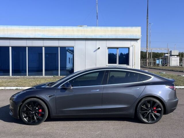 Серый Тесла Модель 3, объемом двигателя 0 л и пробегом 112 тыс. км за 15999 $, фото 8 на Automoto.ua