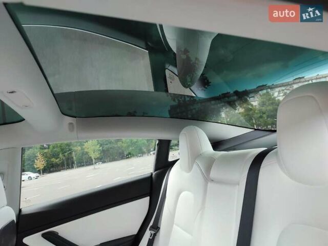 Серый Тесла Модель 3, объемом двигателя 0 л и пробегом 62 тыс. км за 16900 $, фото 12 на Automoto.ua