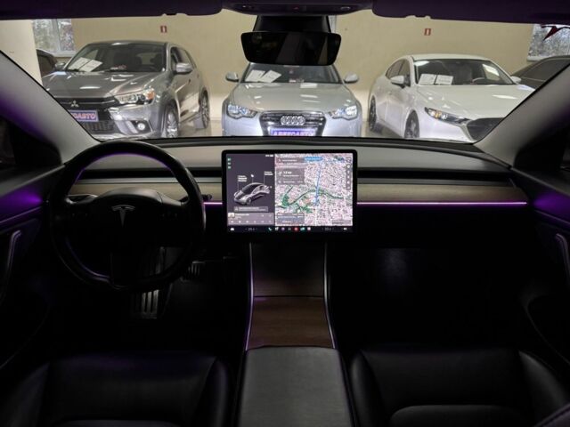 Сірий Тесла Модель 3, об'ємом двигуна 0 л та пробігом 76 тис. км за 19900 $, фото 11 на Automoto.ua