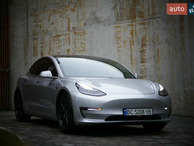 Серый Тесла Модель 3, объемом двигателя 0 л и пробегом 119 тыс. км за 18300 $, фото 7 на Automoto.ua