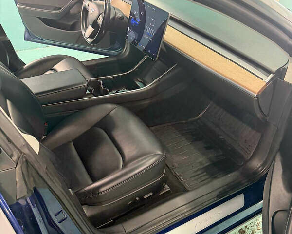 Сірий Тесла Модель 3, об'ємом двигуна 0 л та пробігом 210 тис. км за 13000 $, фото 30 на Automoto.ua