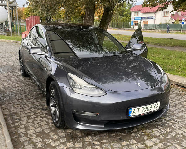 Серый Тесла Модель 3, объемом двигателя 0 л и пробегом 150 тыс. км за 16300 $, фото 9 на Automoto.ua
