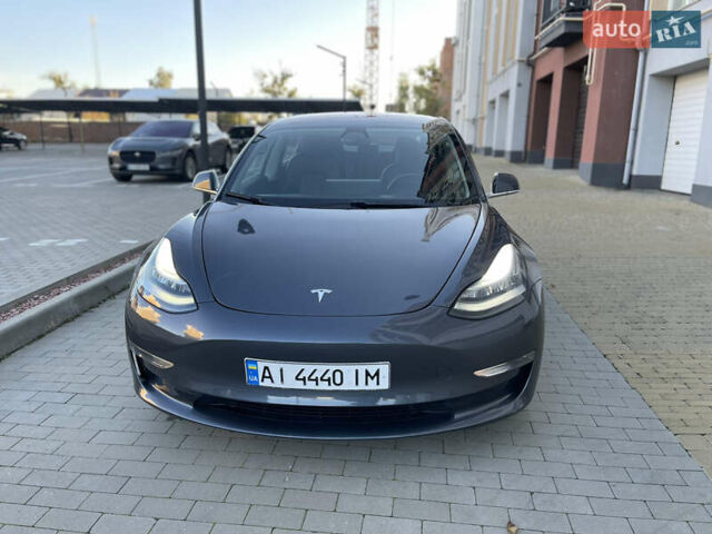 Серый Тесла Модель 3, объемом двигателя 0 л и пробегом 120 тыс. км за 17500 $, фото 2 на Automoto.ua