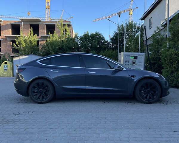Серый Тесла Модель 3, объемом двигателя 0 л и пробегом 80 тыс. км за 21000 $, фото 7 на Automoto.ua