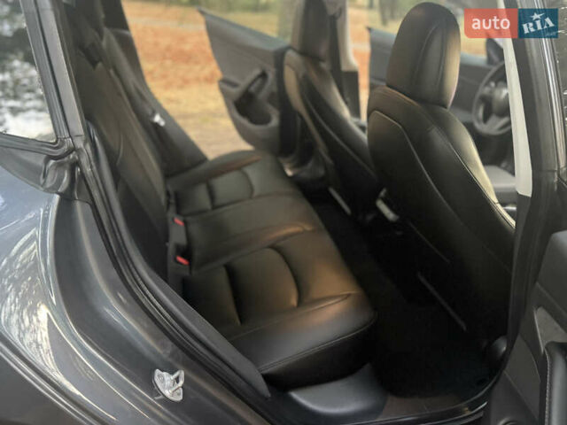 Серый Тесла Модель 3, объемом двигателя 0 л и пробегом 93 тыс. км за 18500 $, фото 17 на Automoto.ua