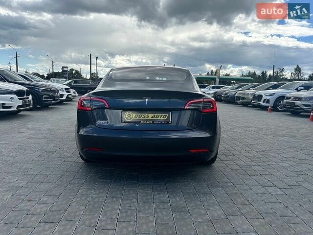 Серый Тесла Модель 3, объемом двигателя 0 л и пробегом 181 тыс. км за 18200 $, фото 5 на Automoto.ua