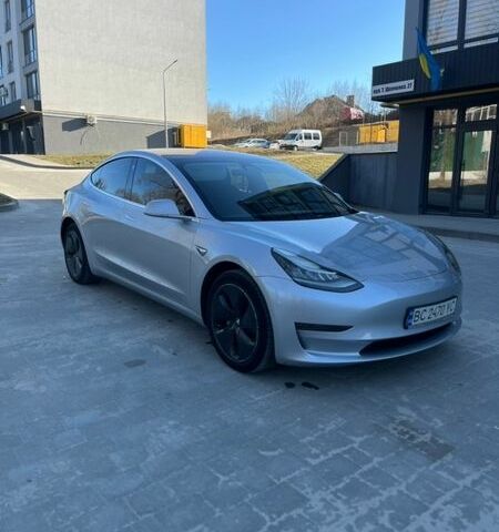 Сірий Тесла Модель 3, об'ємом двигуна 0 л та пробігом 187 тис. км за 14300 $, фото 4 на Automoto.ua