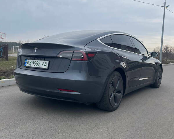 Сірий Тесла Модель 3, об'ємом двигуна 0 л та пробігом 84 тис. км за 18000 $, фото 2 на Automoto.ua
