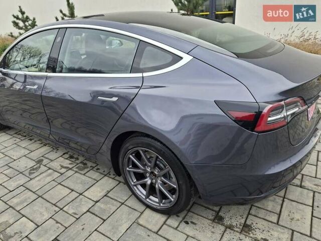 Серый Тесла Модель 3, объемом двигателя 0 л и пробегом 194 тыс. км за 14700 $, фото 15 на Automoto.ua