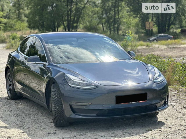 Серый Тесла Модель 3, объемом двигателя 0 л и пробегом 62 тыс. км за 22600 $, фото 17 на Automoto.ua